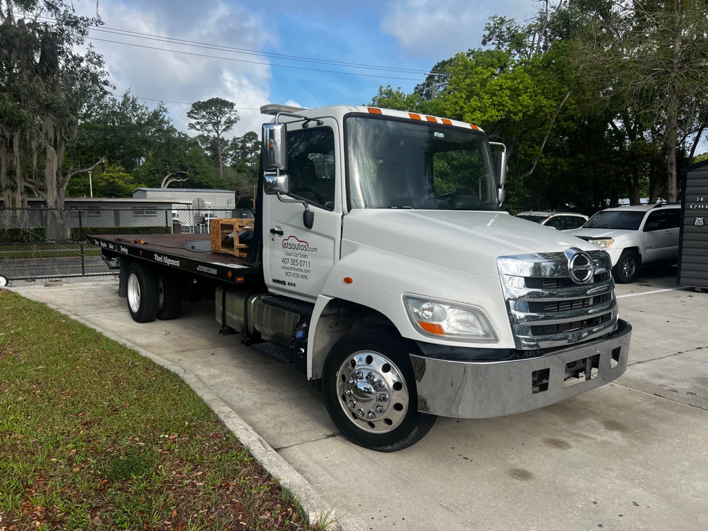 Photo 3 of this HINO 258/268