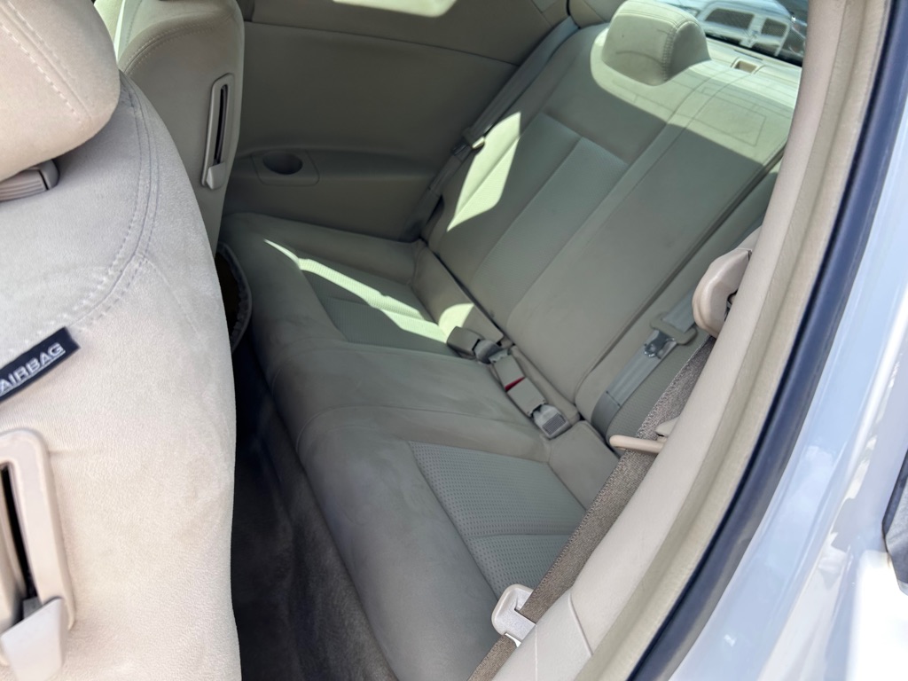 Photo 17 of this NISSAN ALTIMA