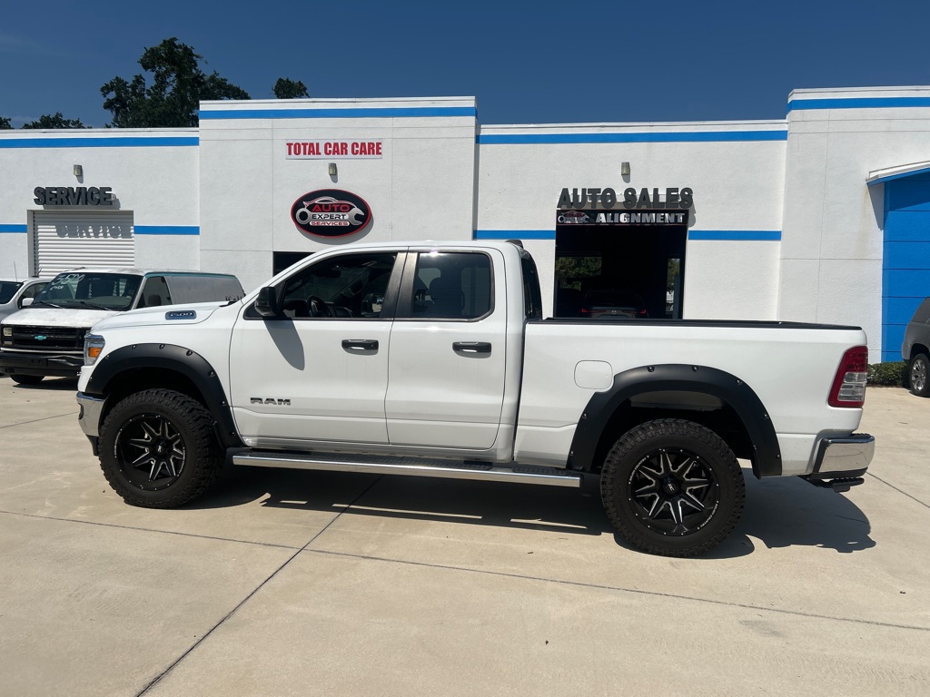Photo 3 of this RAM 1500