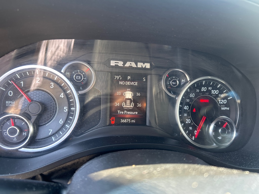 Photo 8 of this RAM 1500