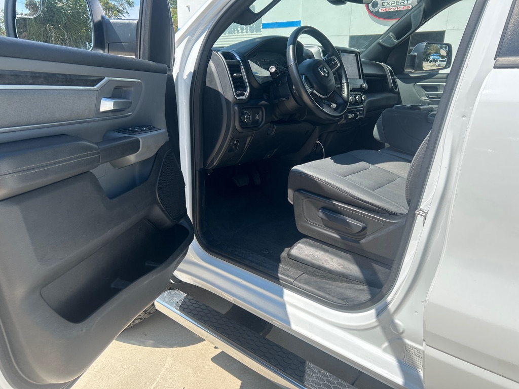 Photo 5 of this RAM 1500