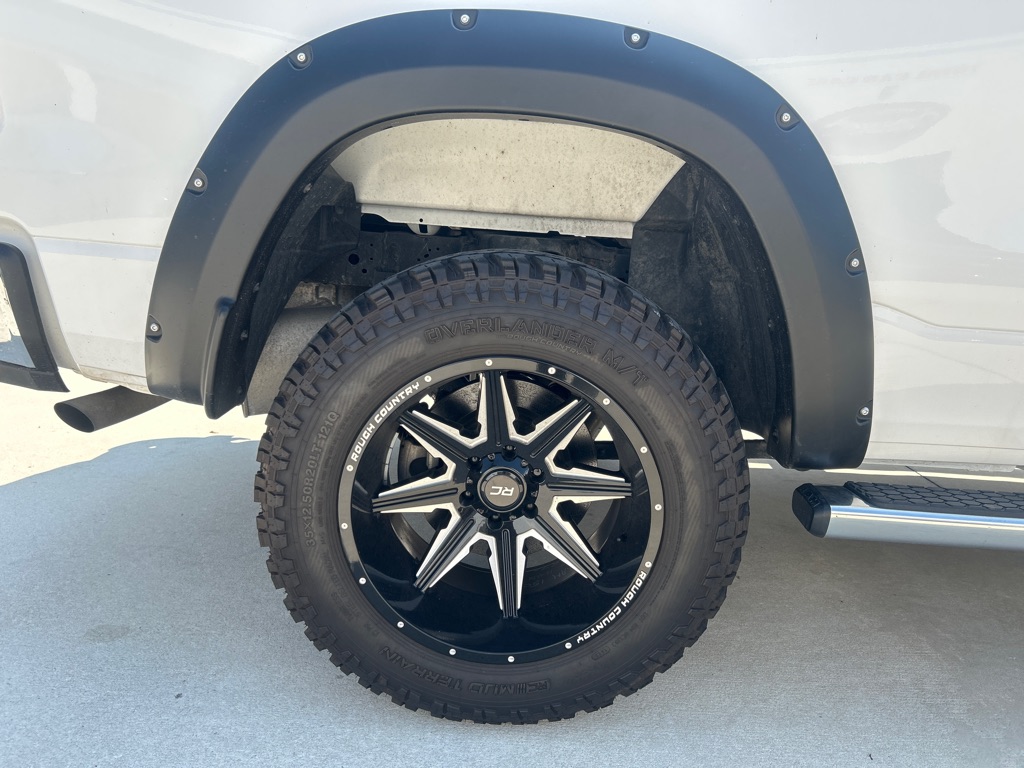 Photo 19 of this RAM 1500