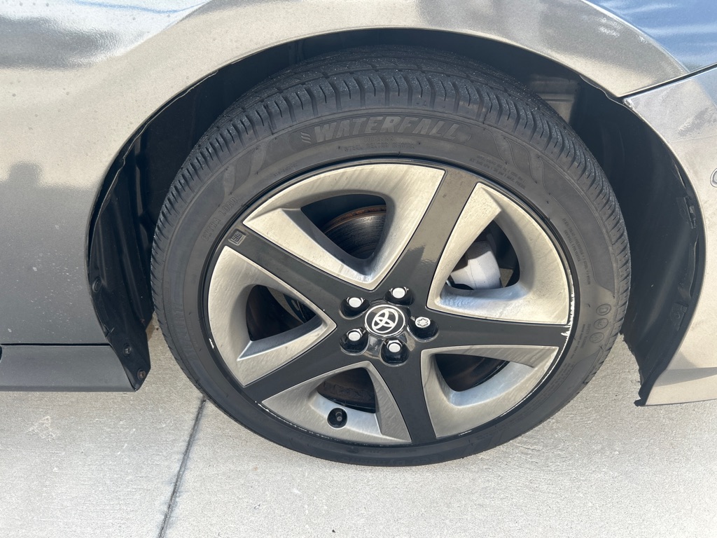 Photo 22 of this TOYOTA PRIUS