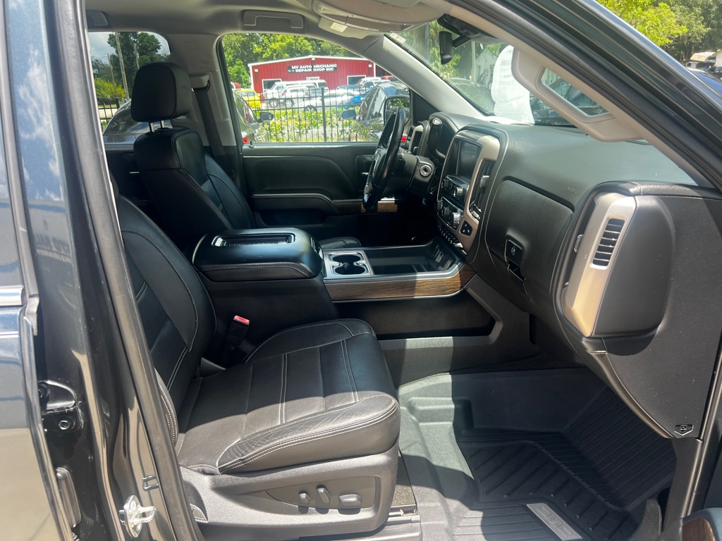 Photo 13 of this GMC SIERRA