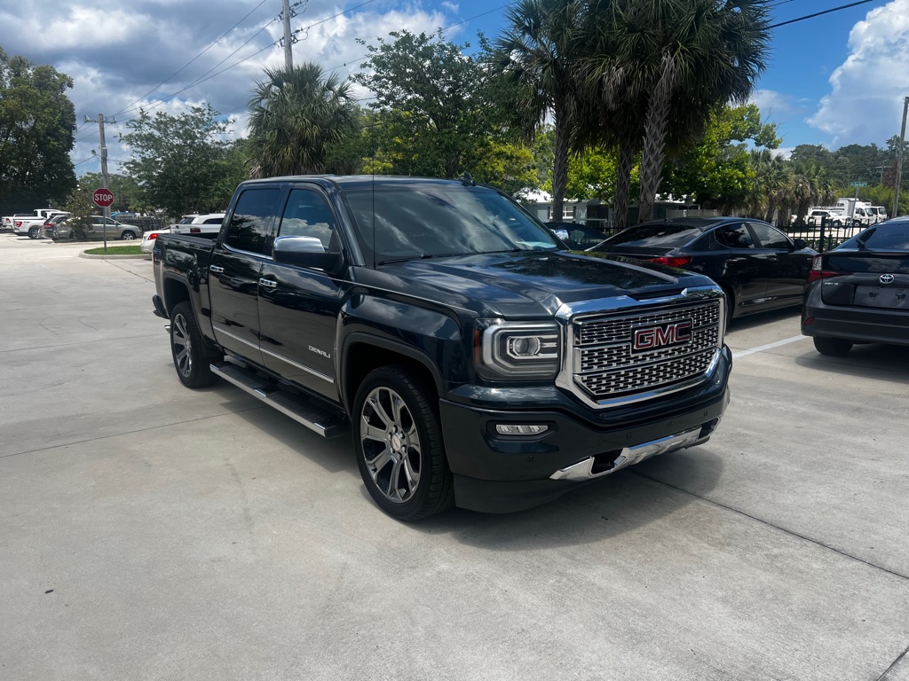 Photo 3 of this GMC SIERRA