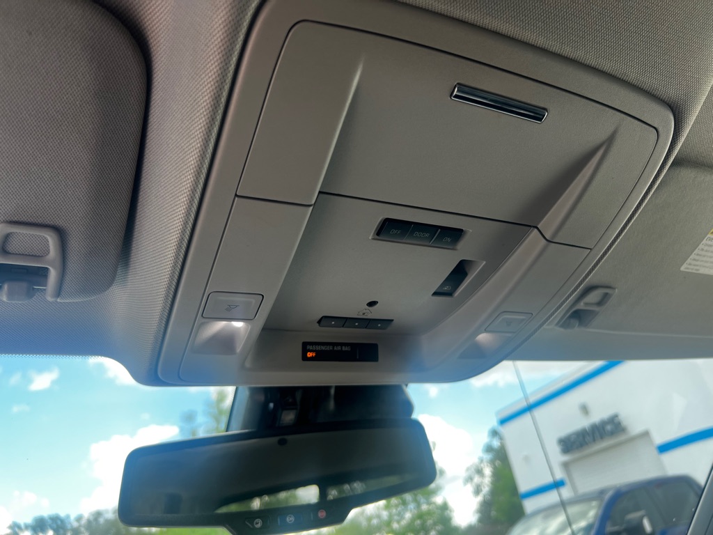 Photo 17 of this GMC SIERRA