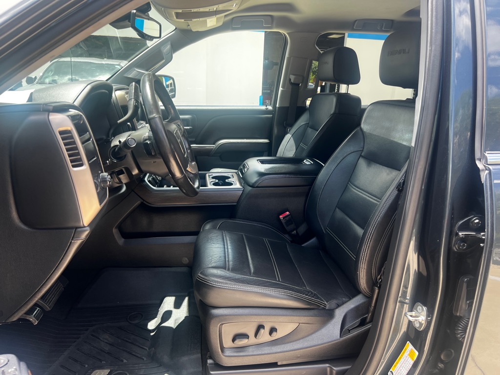 Photo 10 of this GMC SIERRA