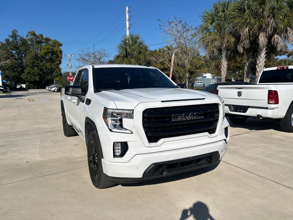 Photo 2 of this GMC SIERRA