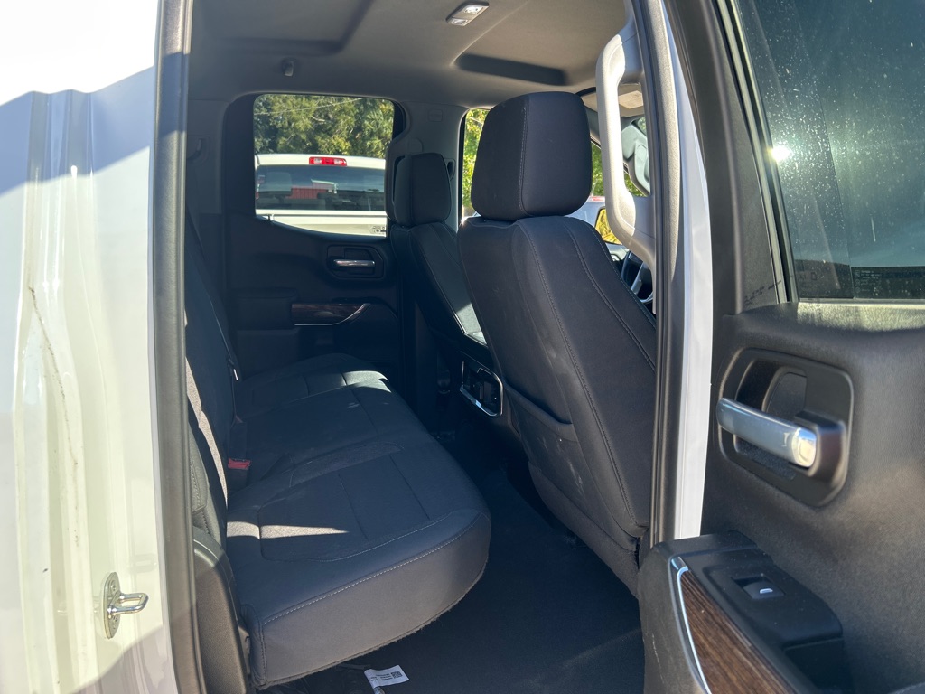 Photo 15 of this GMC SIERRA