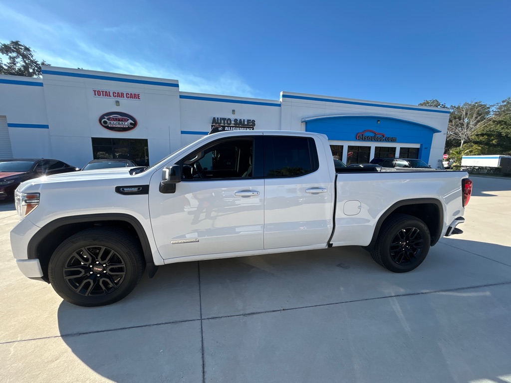 Photo 6 of this GMC SIERRA