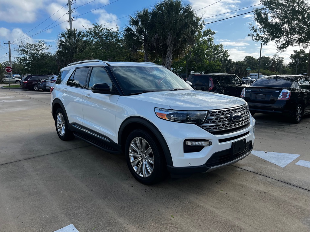 Photo 3 of this FORD EXPLORER