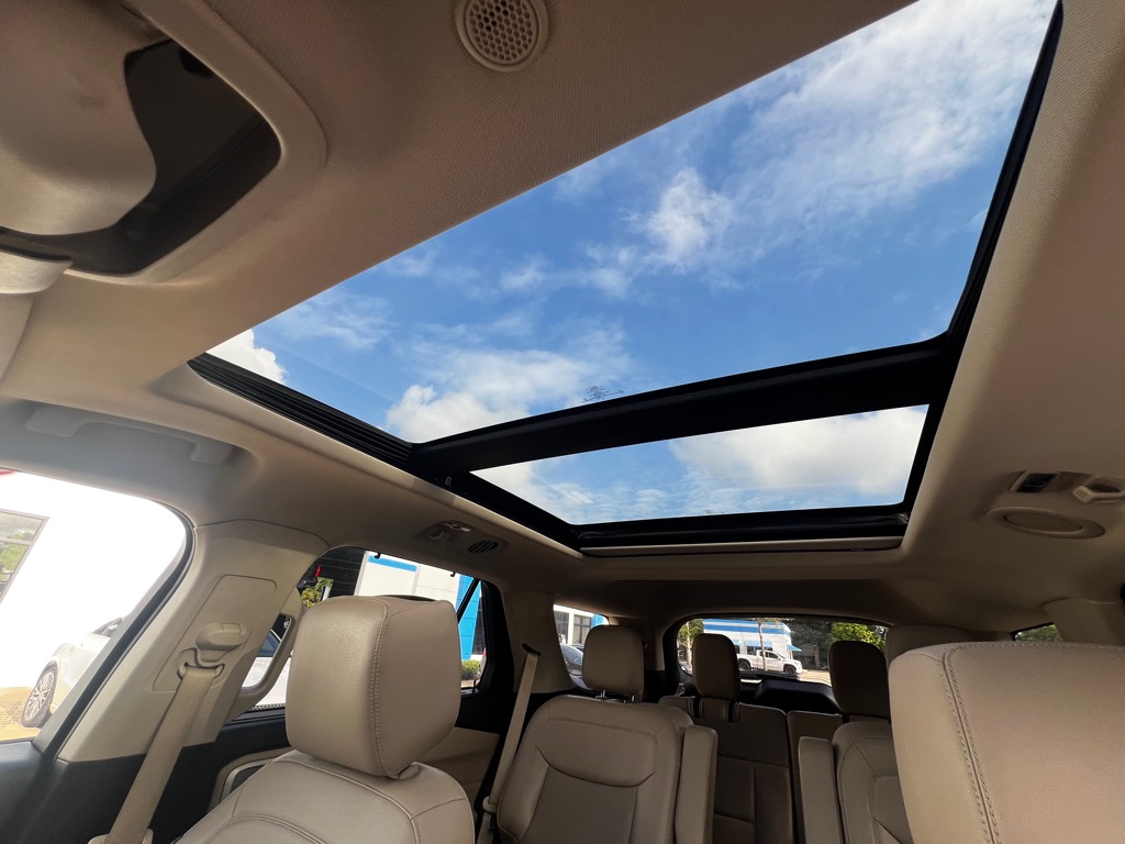 Photo 20 of this FORD EXPLORER