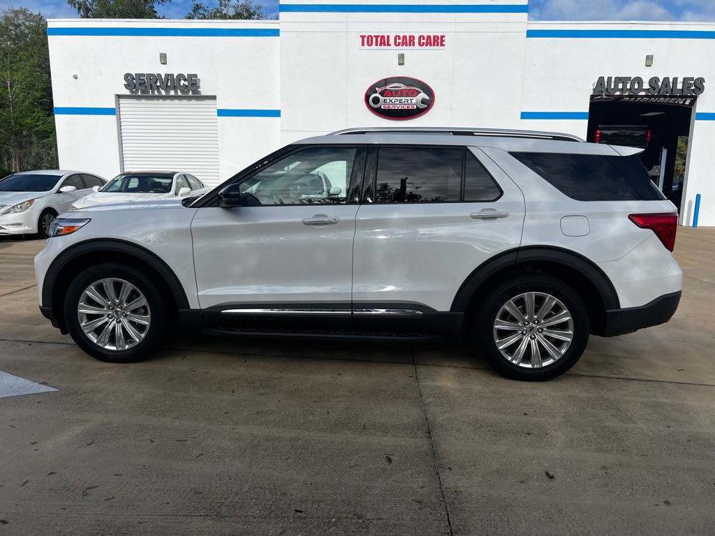 Photo 8 of this FORD EXPLORER