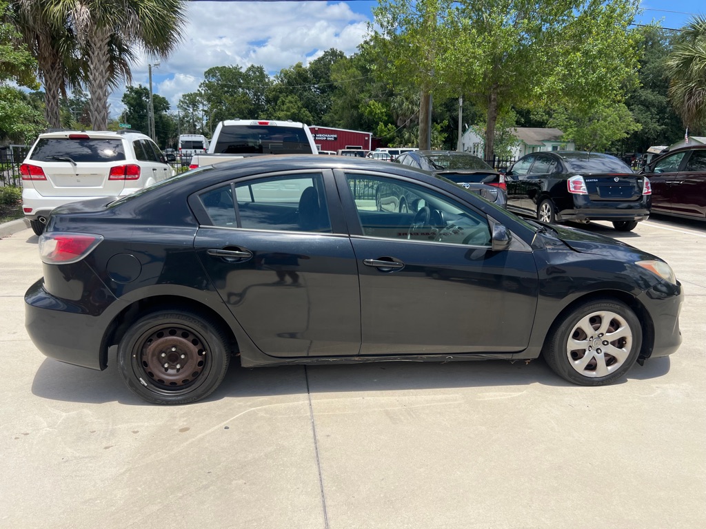 Photo 4 of this MAZDA 3