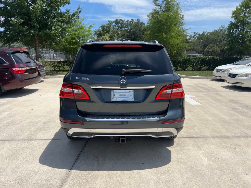 Photo 6 of this MERCEDES-BENZ ML