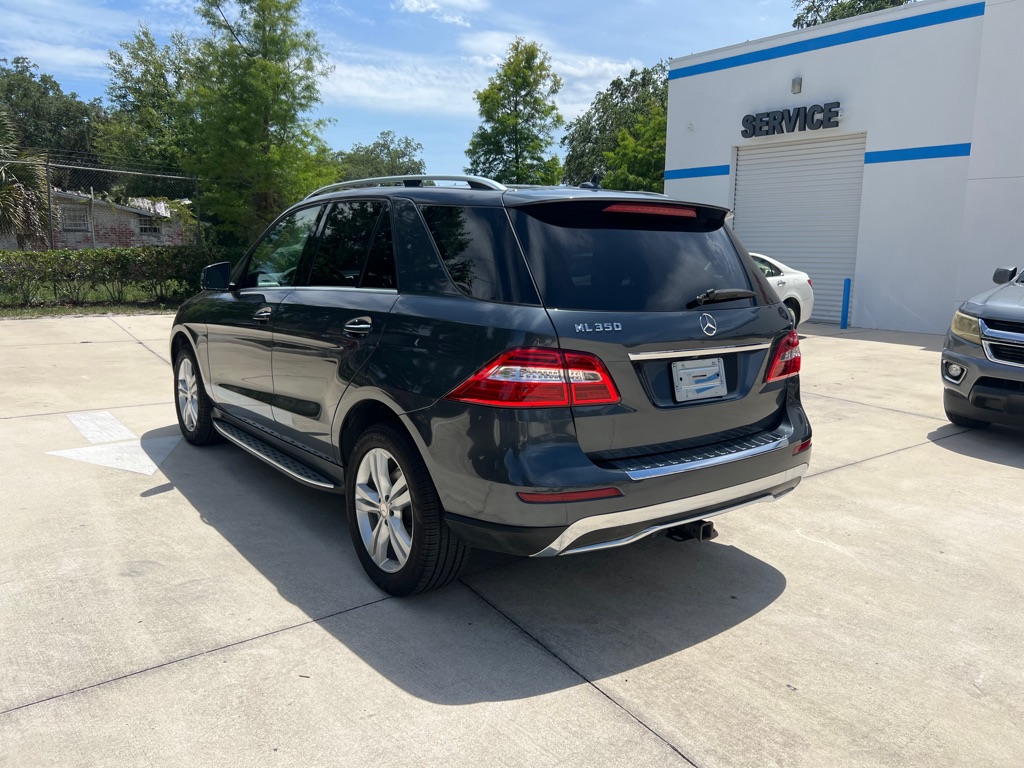 Photo 7 of this MERCEDES-BENZ ML