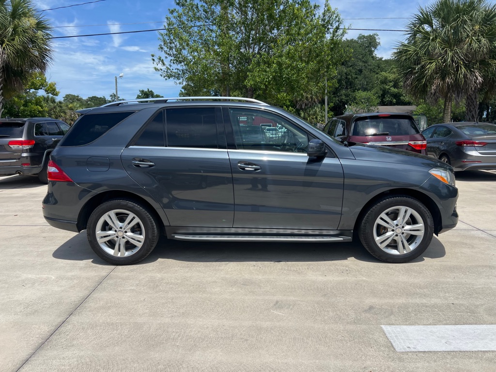 Photo 4 of this MERCEDES-BENZ ML
