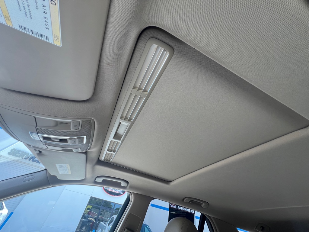Photo 17 of this MERCEDES-BENZ ML