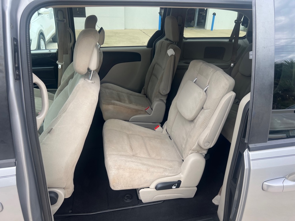 Photo 10 of this DODGE GRAND CARAVAN