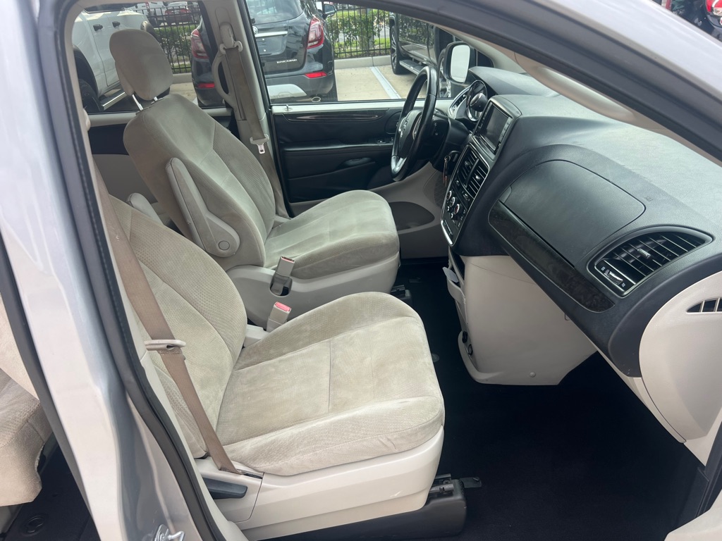 Photo 12 of this DODGE GRAND CARAVAN