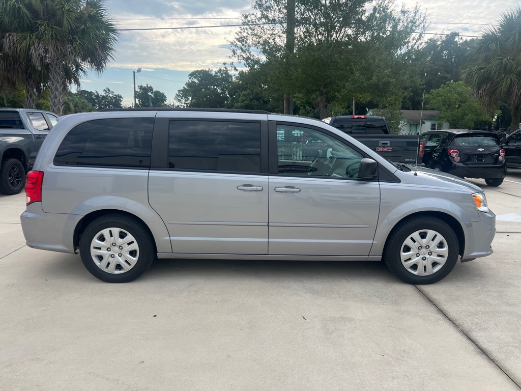 Photo 4 of this DODGE GRAND CARAVAN