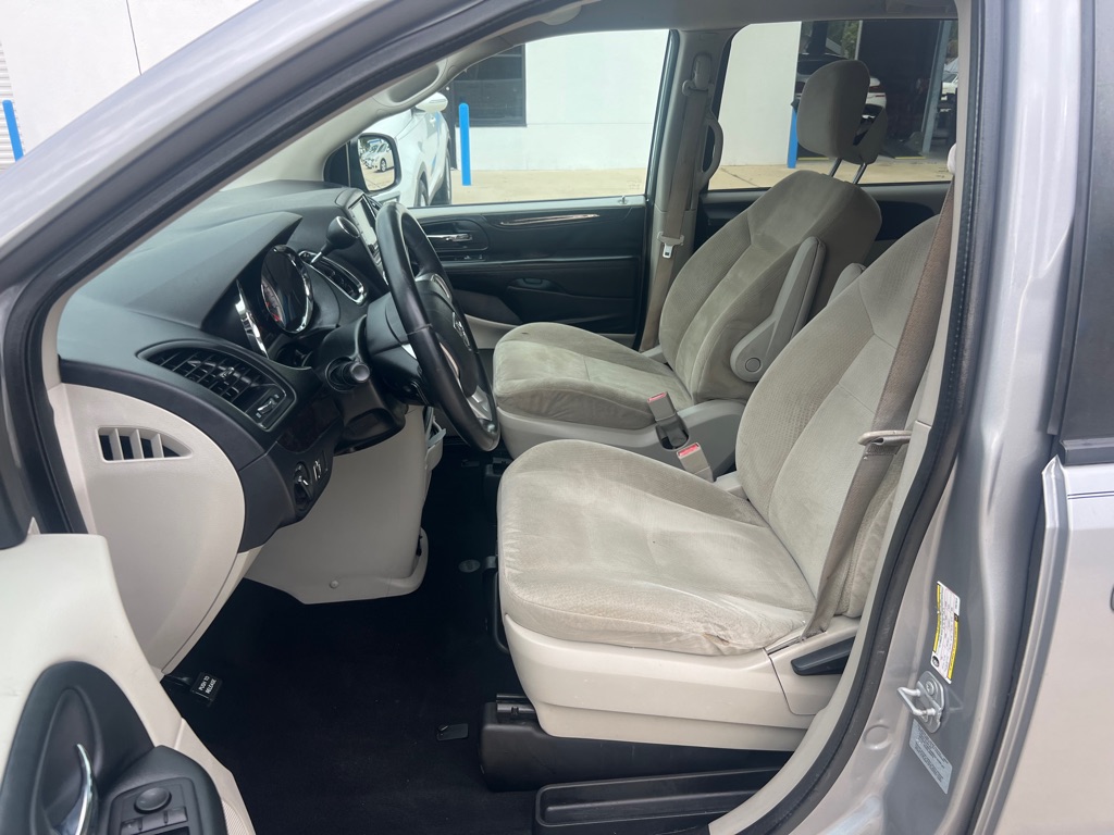 Photo 9 of this DODGE GRAND CARAVAN