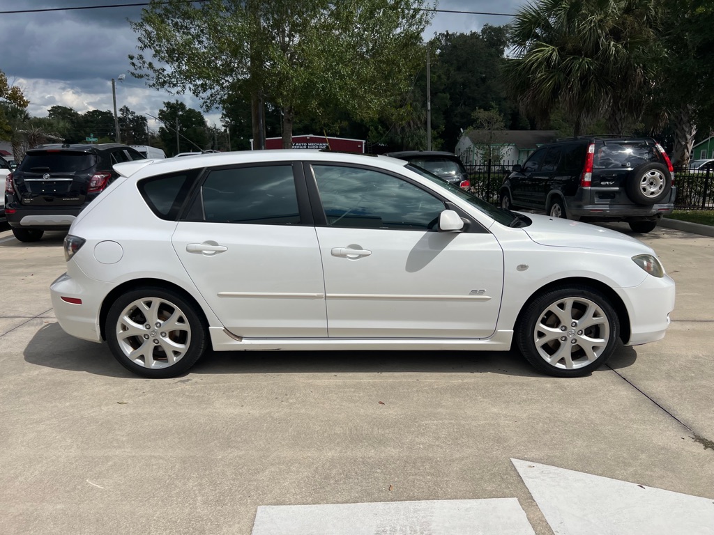 Photo 4 of this MAZDA 3