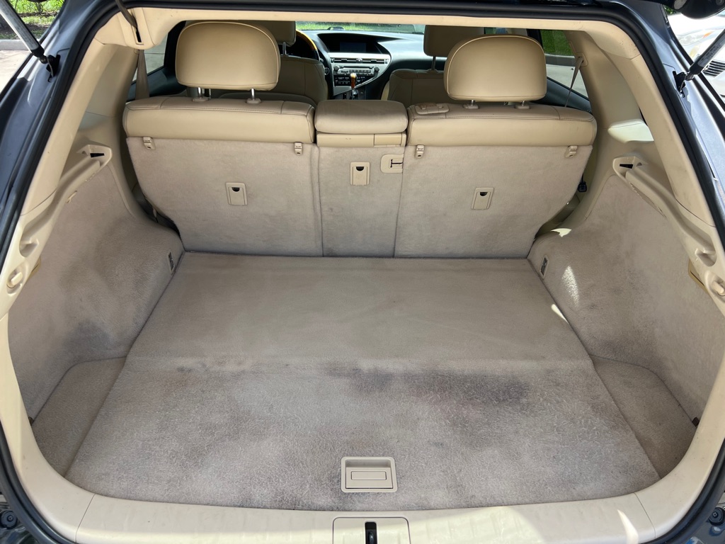 Photo 13 of this LEXUS RX