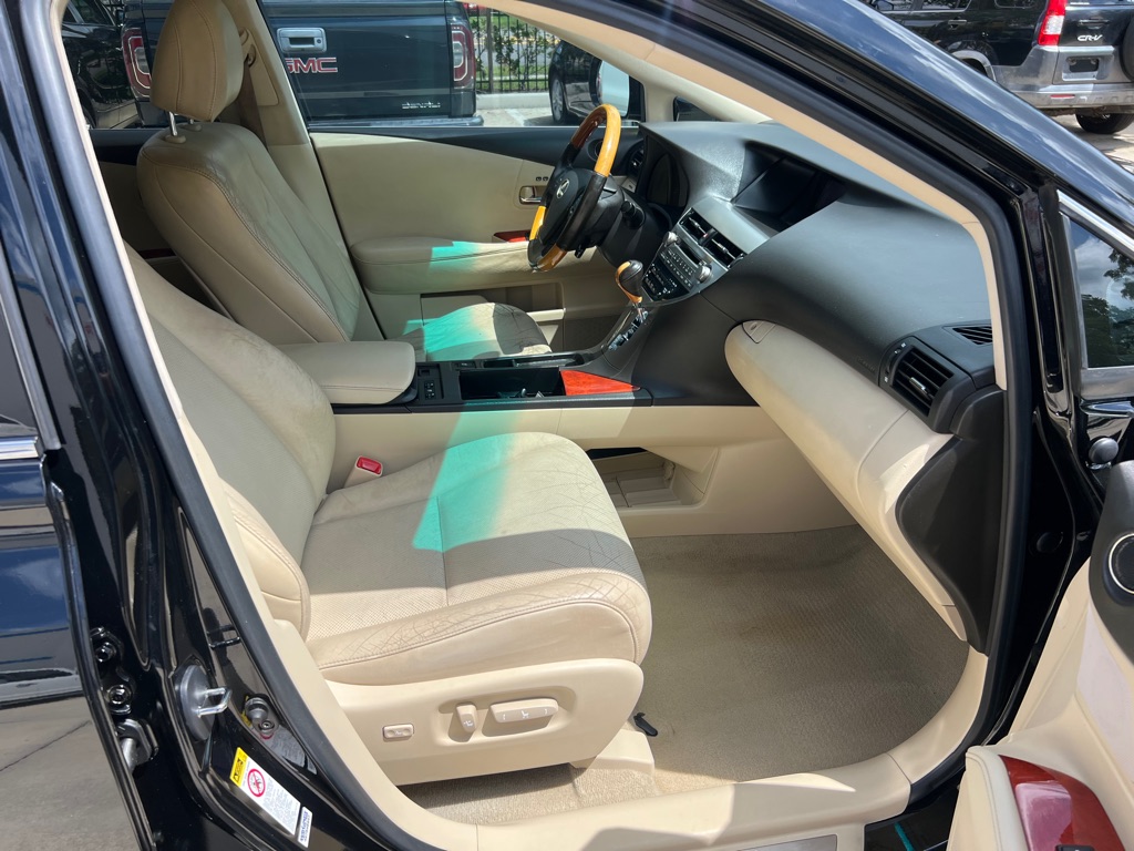 Photo 12 of this LEXUS RX