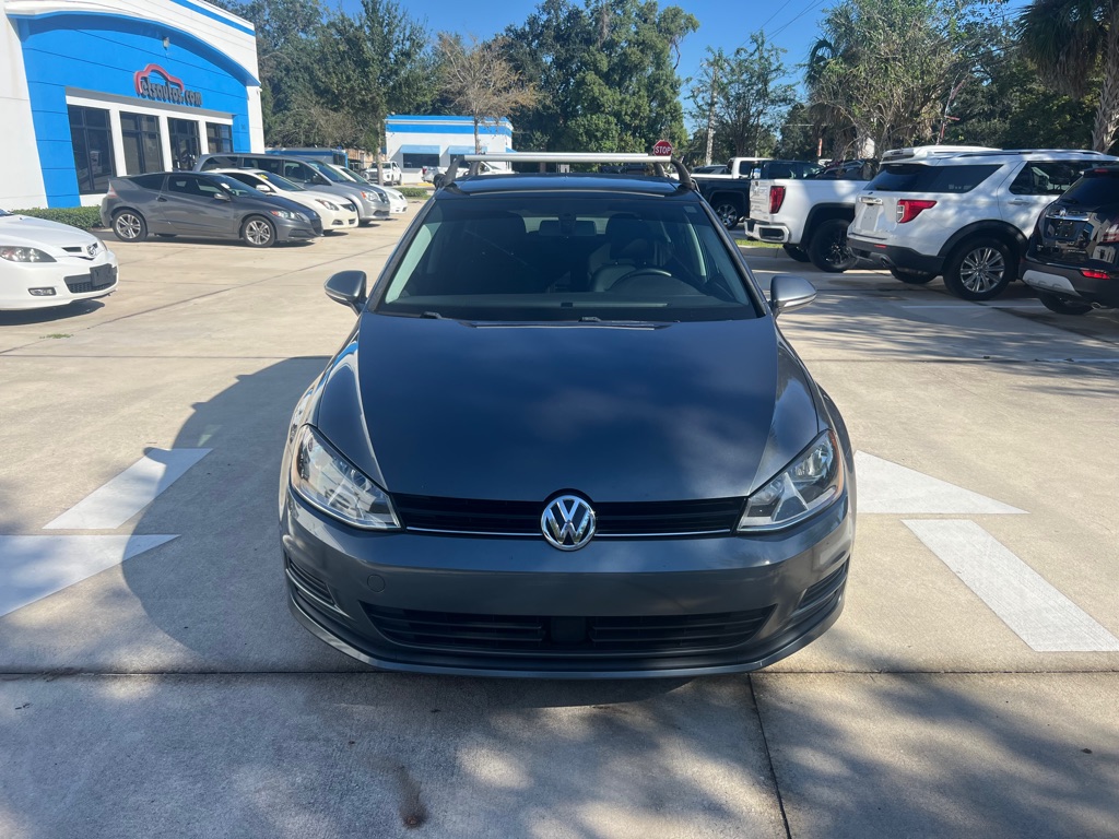 Photo 2 of this VOLKSWAGEN GOLF