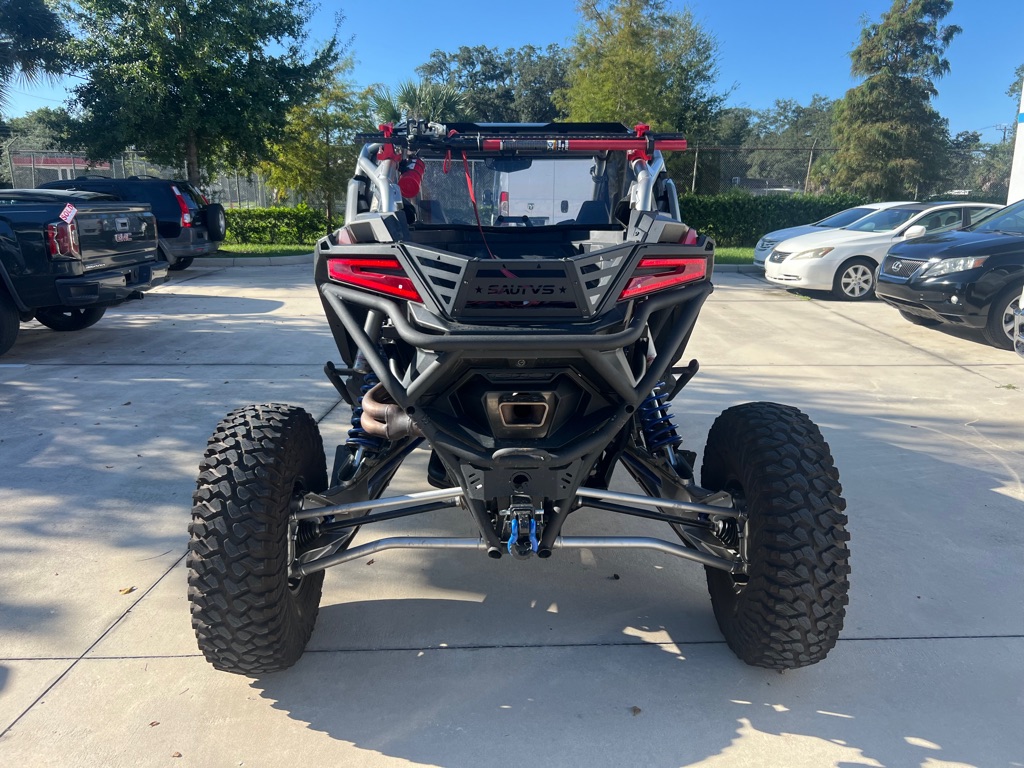 Photo 6 of this POLARIS RZR PRO R