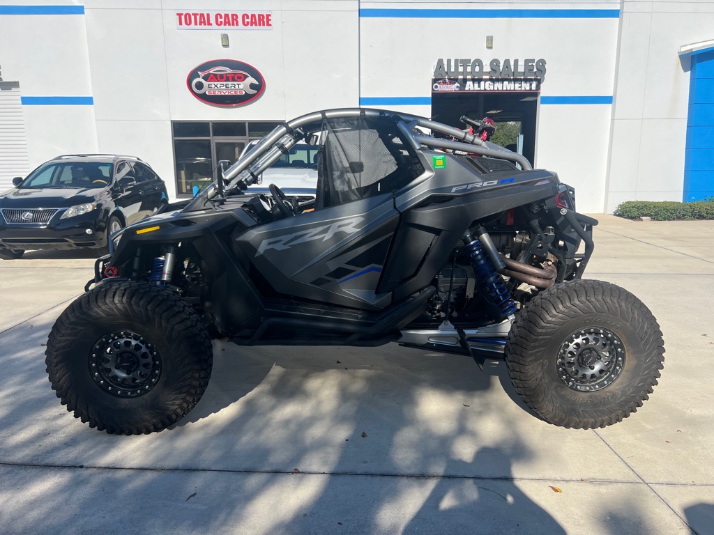 Photo 8 of this POLARIS RZR PRO R