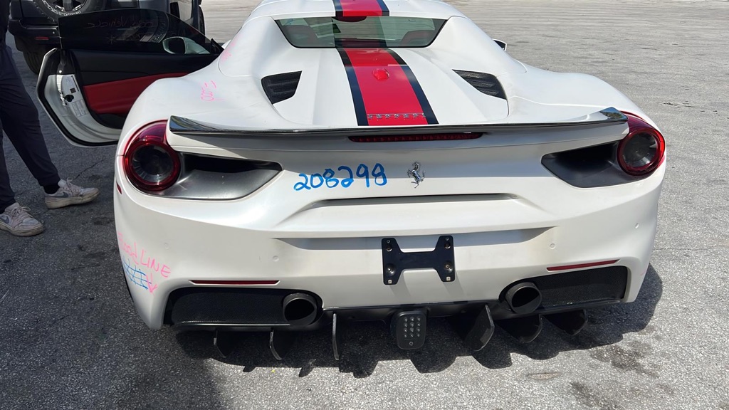 Photo 5 of this FERRARI 488 SPIDER
