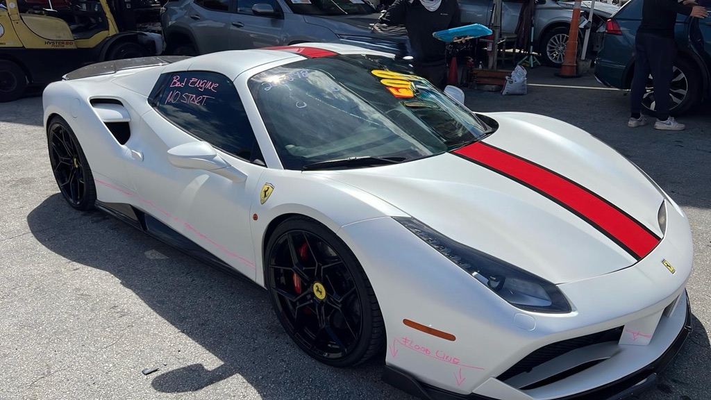 Photo 6 of this FERRARI 488 SPIDER