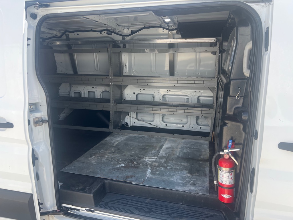 Photo 12 of this FORD TRANSIT