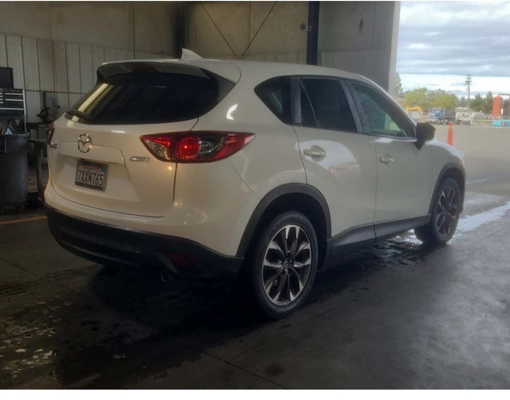 Photo 3 of this MAZDA CX-5