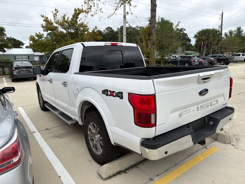Photo 4 of this FORD F150