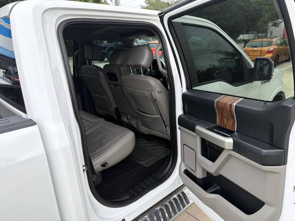 Photo 10 of this FORD F150