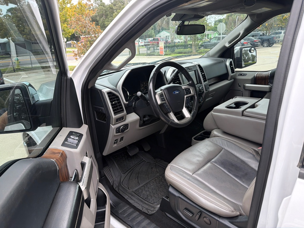 Photo 6 of this FORD F150