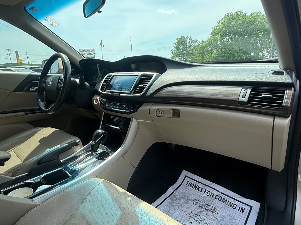 Photo 6 of this HONDA ACCORD