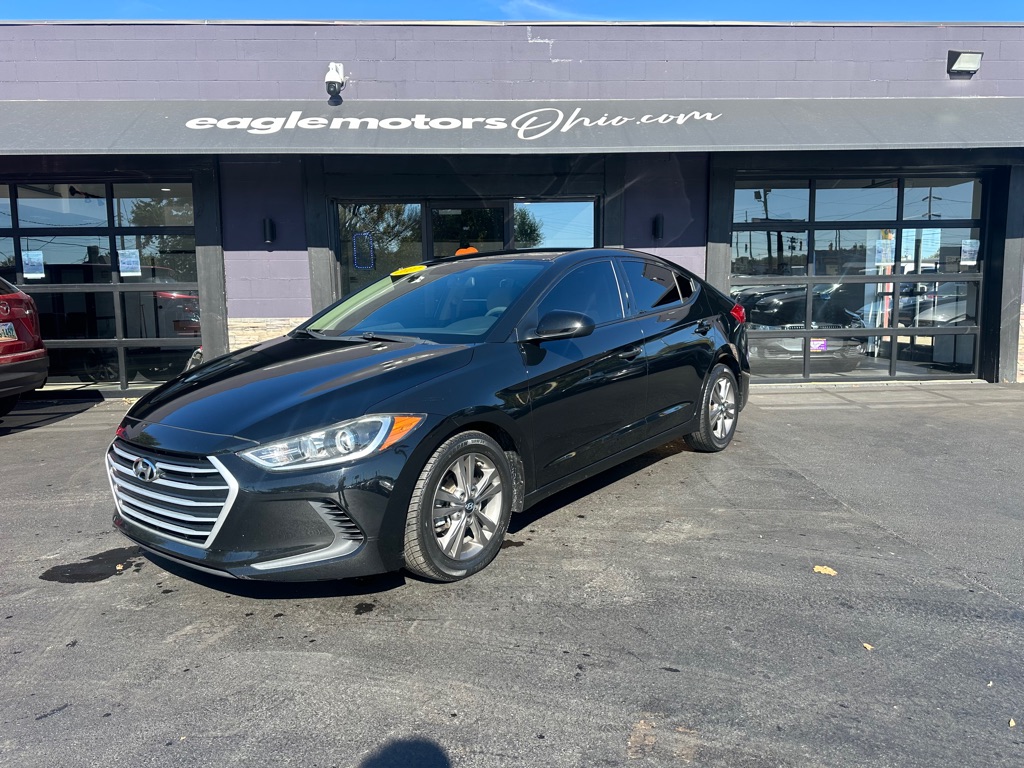 Photo 3 of this HYUNDAI ELANTRA