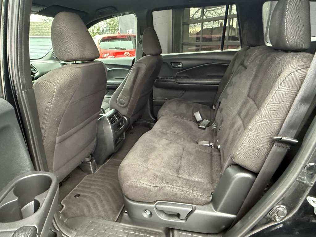 Photo 4 of this HONDA PILOT