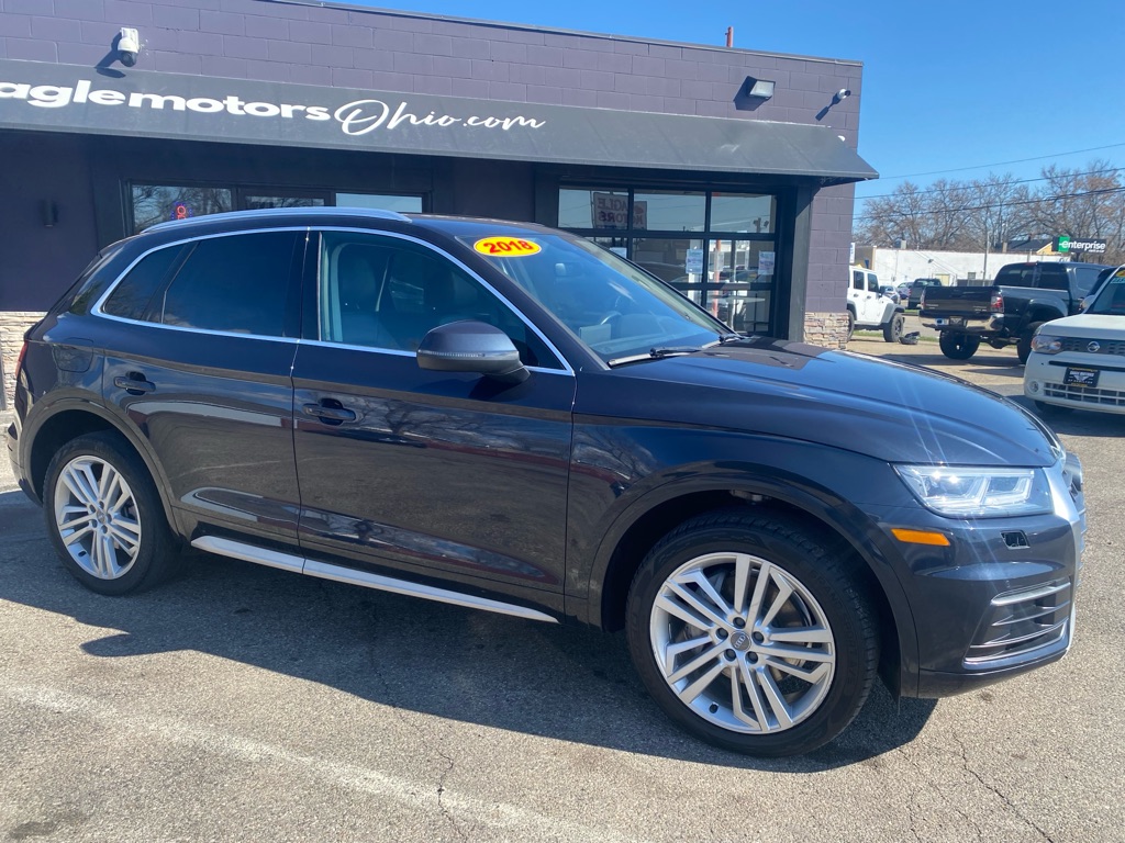 Photo 10 of this AUDI Q5
