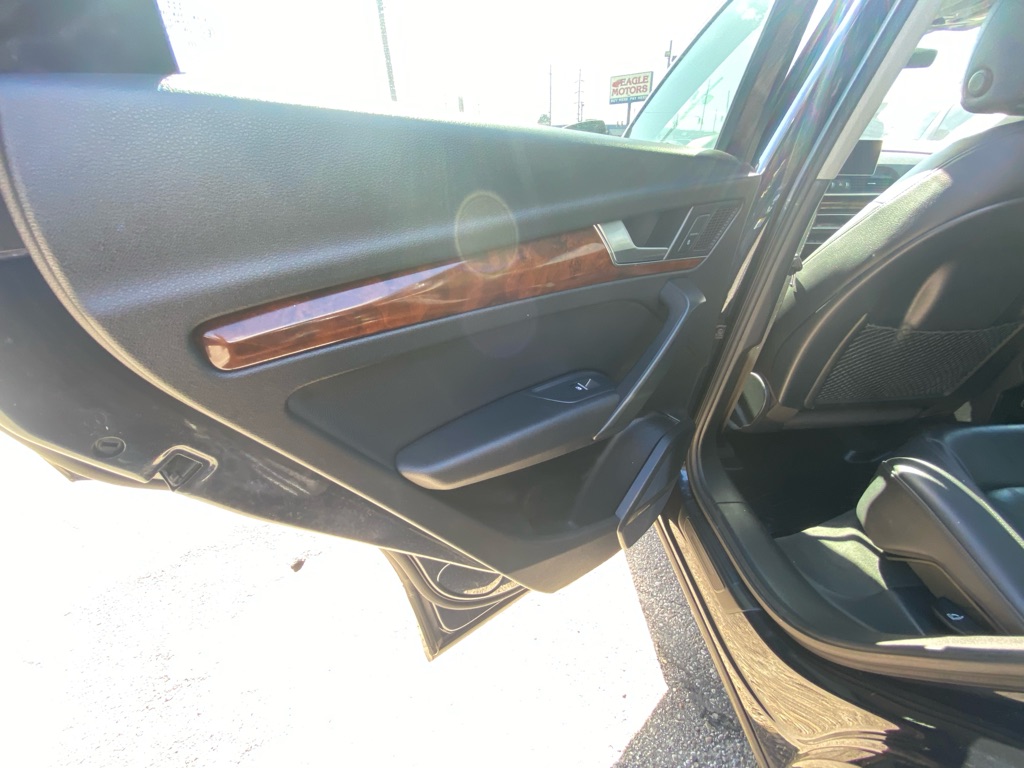 Photo 41 of this AUDI Q5