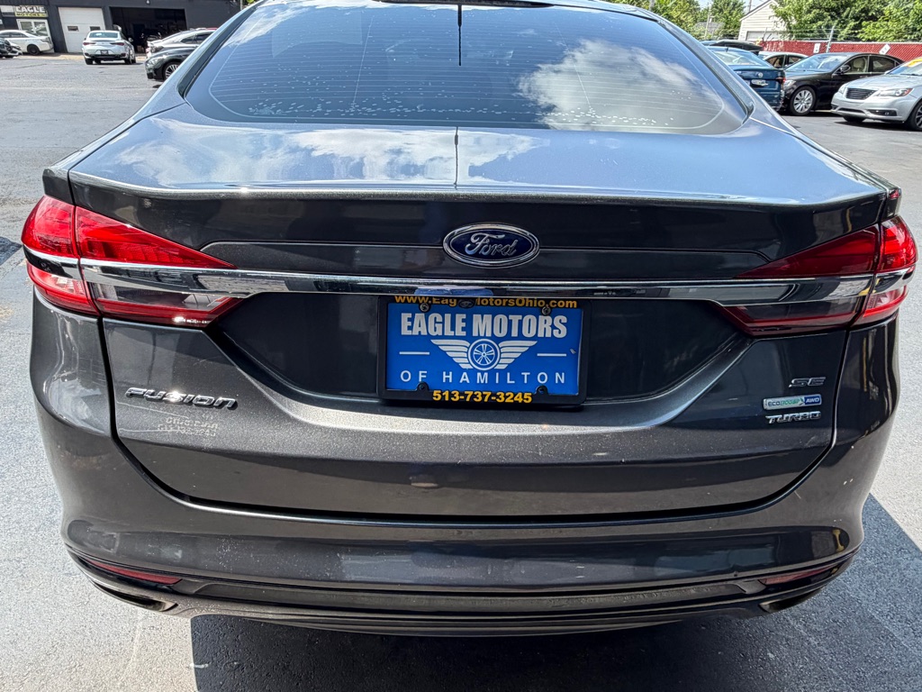 Photo 9 of this FORD FUSION