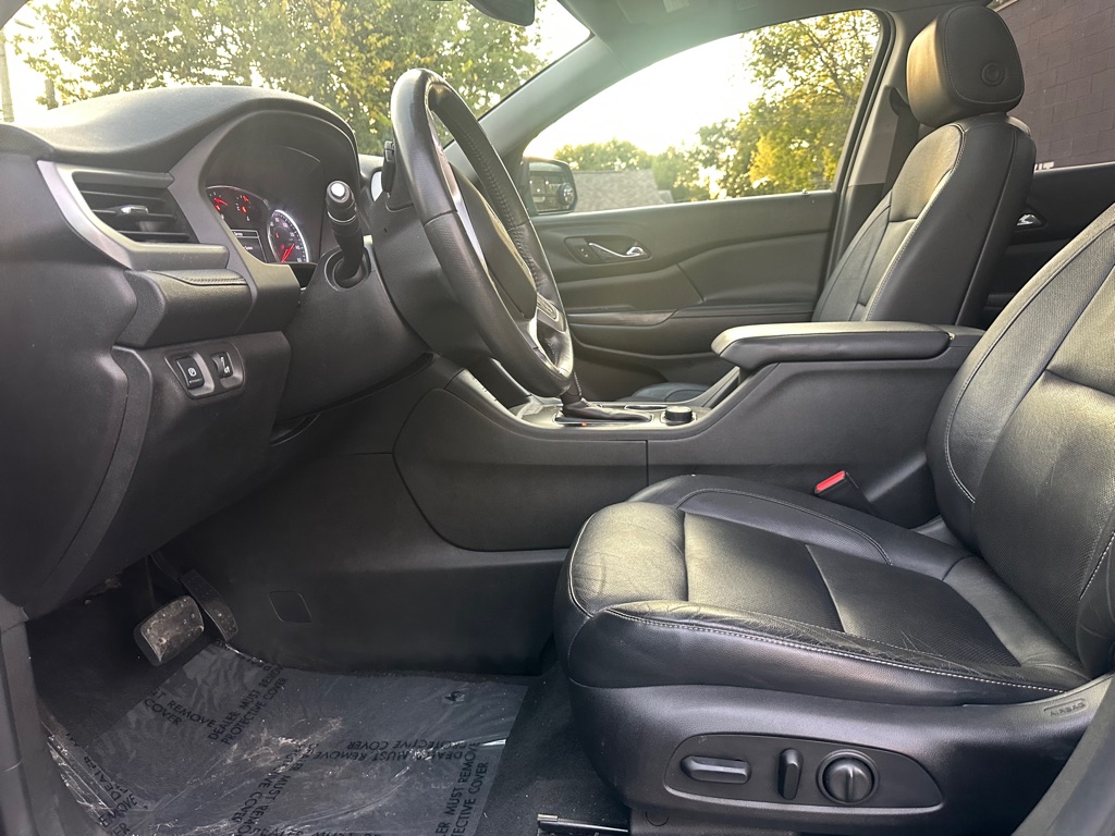 Photo 2 of this GMC ACADIA