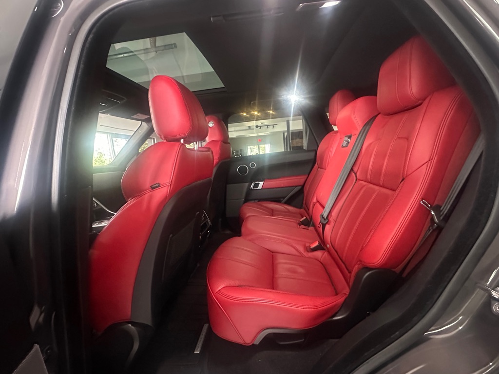Photo 5 of this LAND ROVER RANGE ROVER SPO