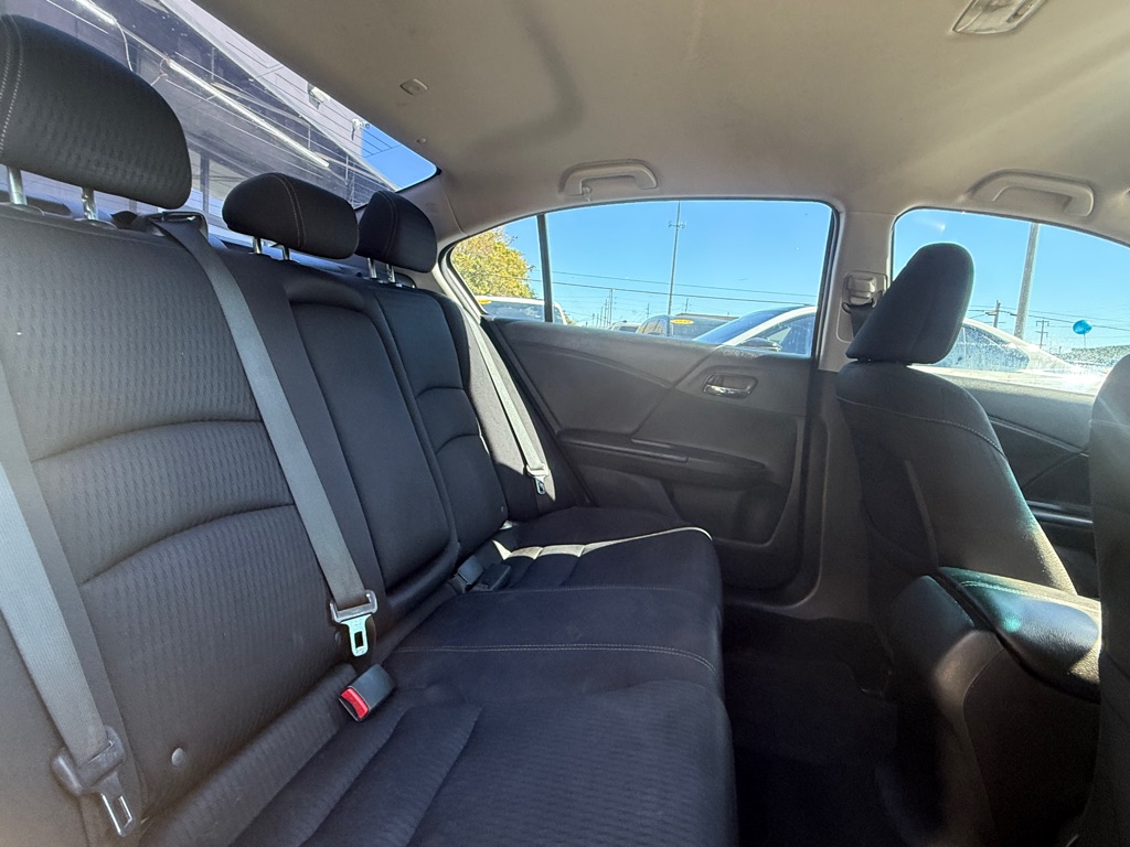 Photo 6 of this HONDA ACCORD