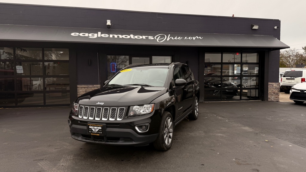 Photo 2 of this JEEP COMPASS