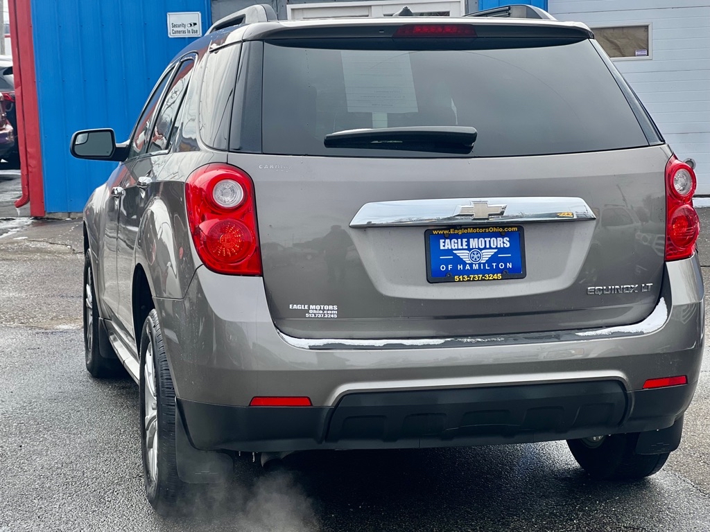 Photo 5 of this CHEVROLET EQUINOX